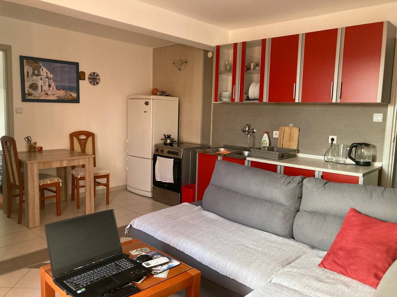 amforaproperty.com/Jednosoban kod nove Osnove Skole u Budvi. (NA DUZI PERIOD)