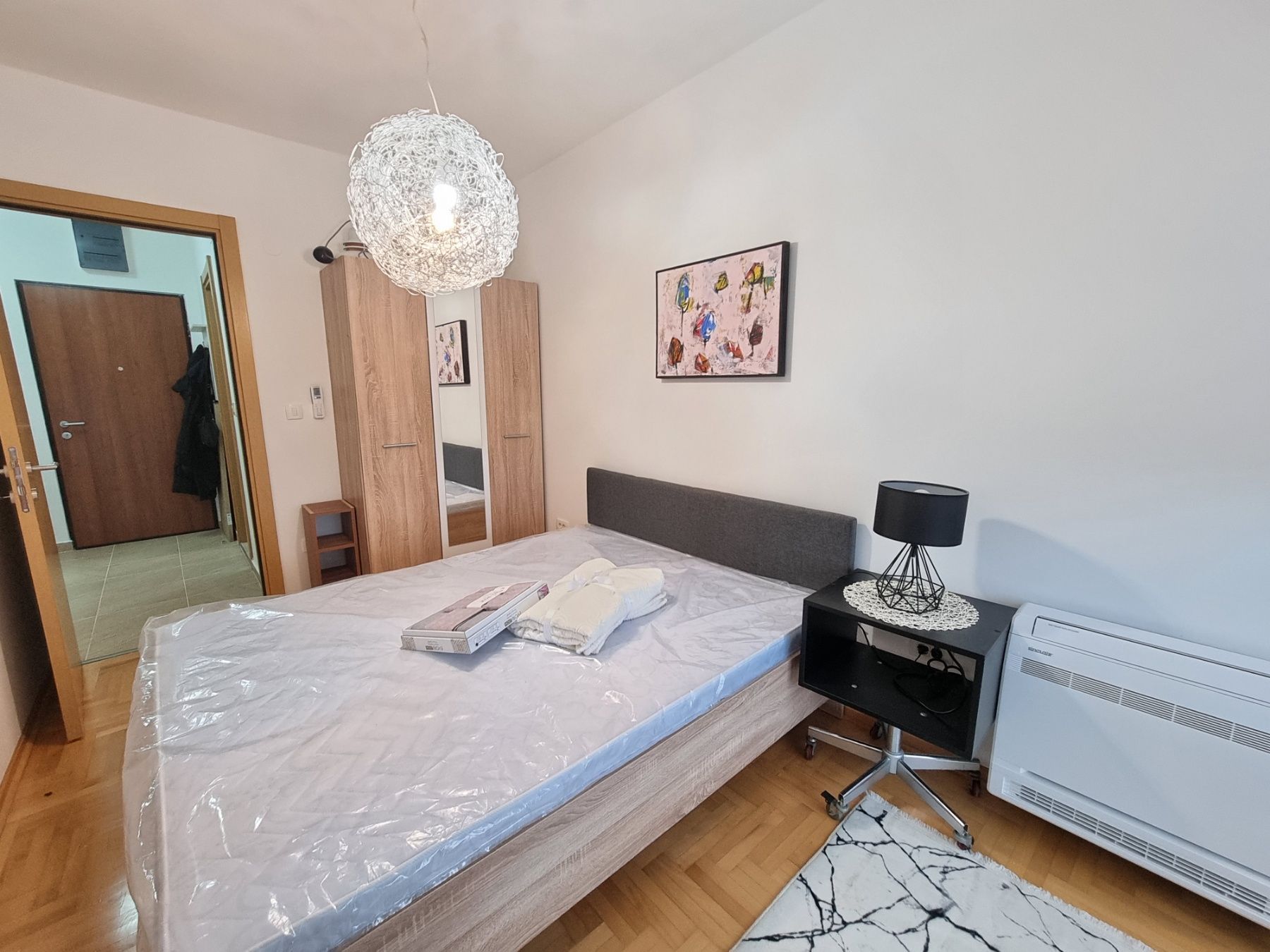 amforaproperty.com/Jednosoban stan sa prelepim pogledom na more i grad,Budva-Dubovica (NA DUZI VREMENSKI PERIOD)