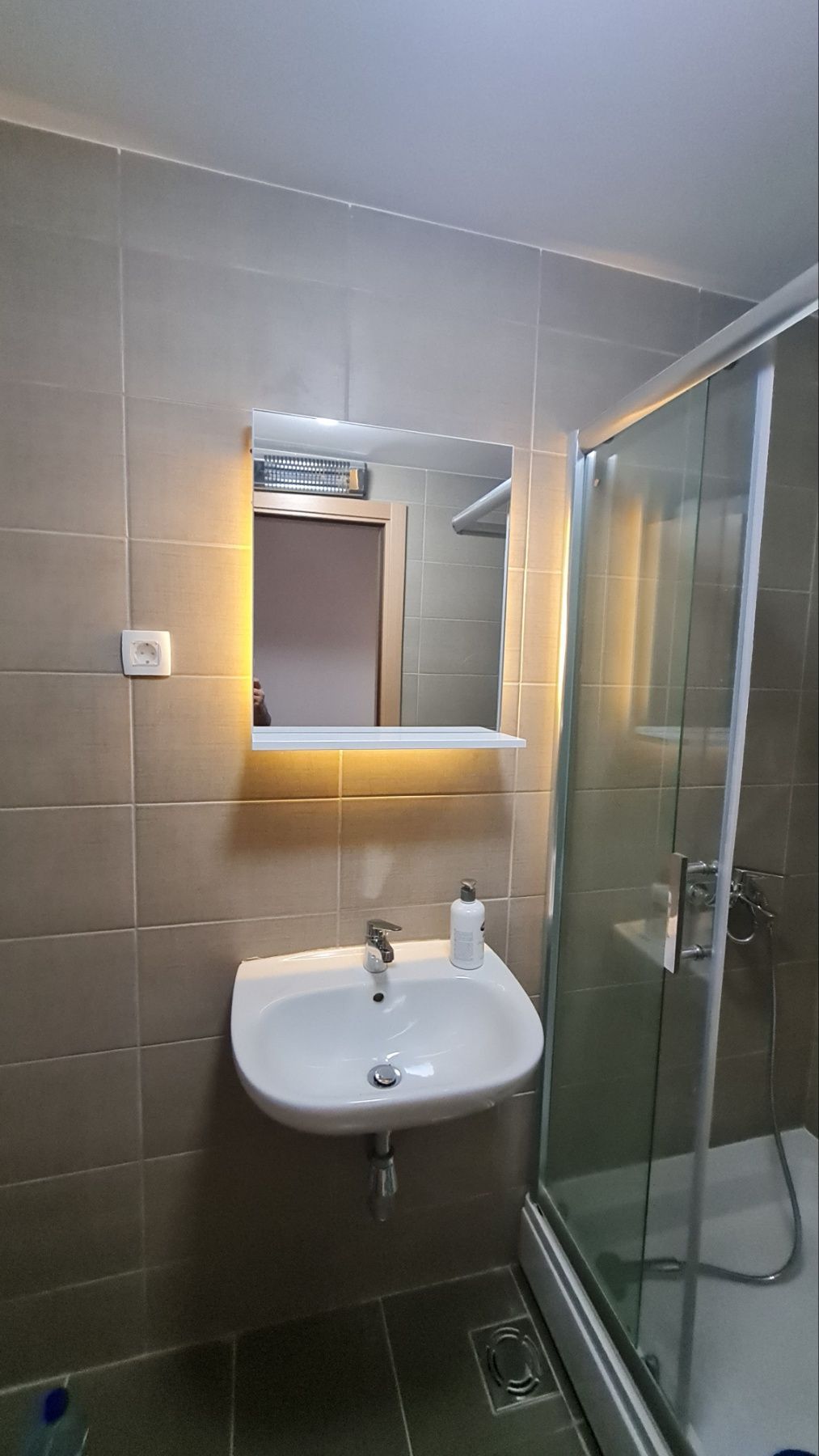 amforaproperty.com/Jednosoban stan sa prelepim pogledom na more i grad,Budva-Dubovica (NA DUZI VREMENSKI PERIOD)