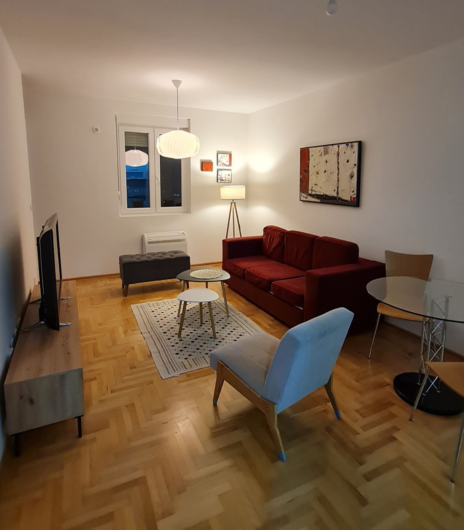 amforaproperty.com/Jednosoban stan sa prelepim pogledom na more i grad,Budva-Dubovica (NA DUZI VREMENSKI PERIOD)