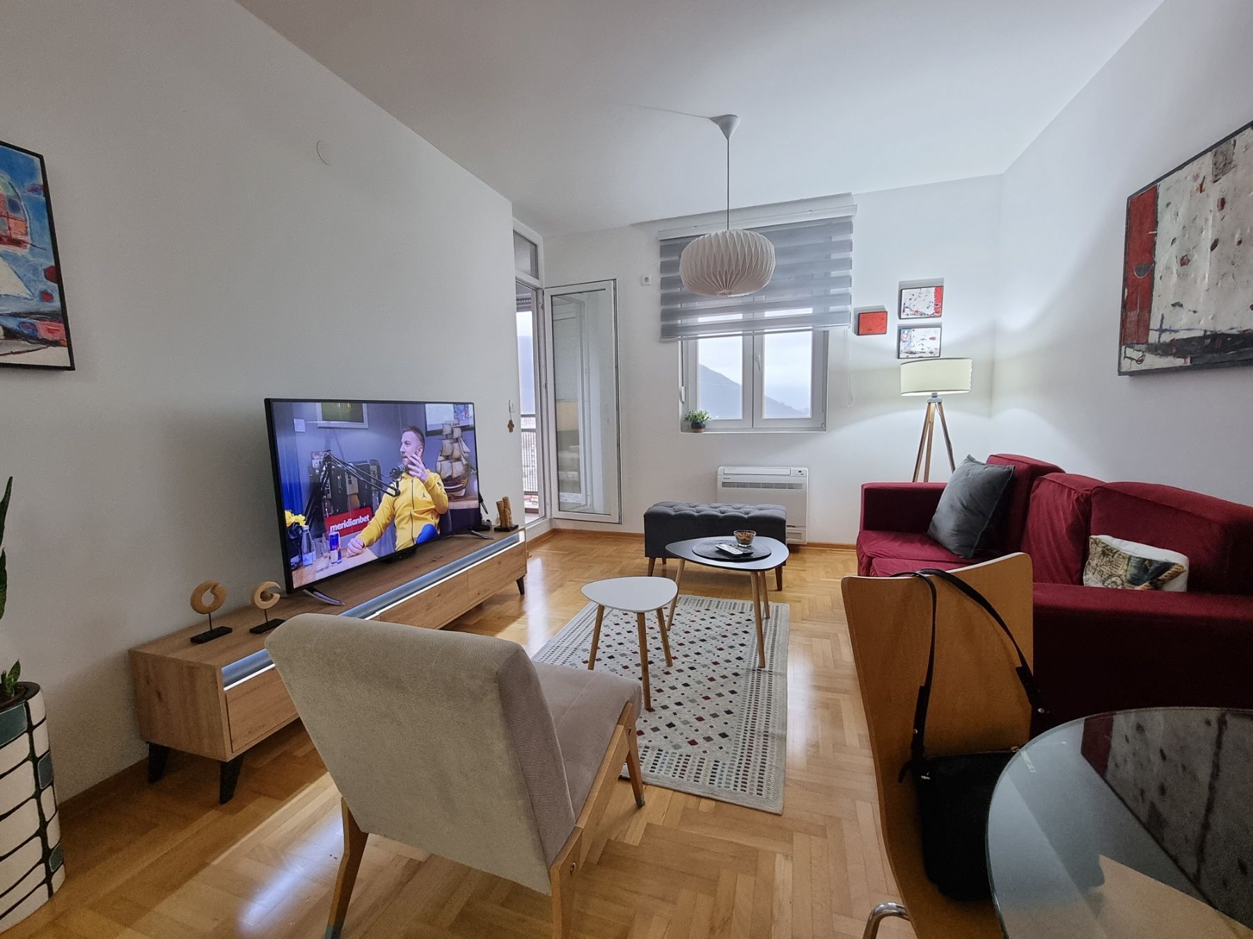 amforaproperty.com/Jednosoban stan sa prelepim pogledom na more i grad,Budva-Dubovica (NA DUZI VREMENSKI PERIOD)