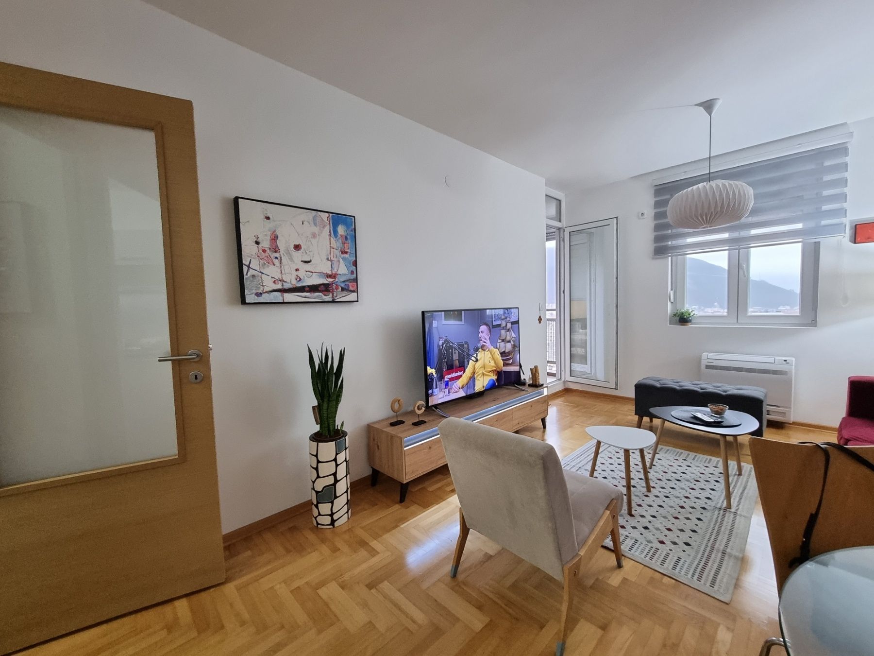 amforaproperty.com/Jednosoban stan sa prelepim pogledom na more i grad,Budva-Dubovica (NA DUZI VREMENSKI PERIOD)