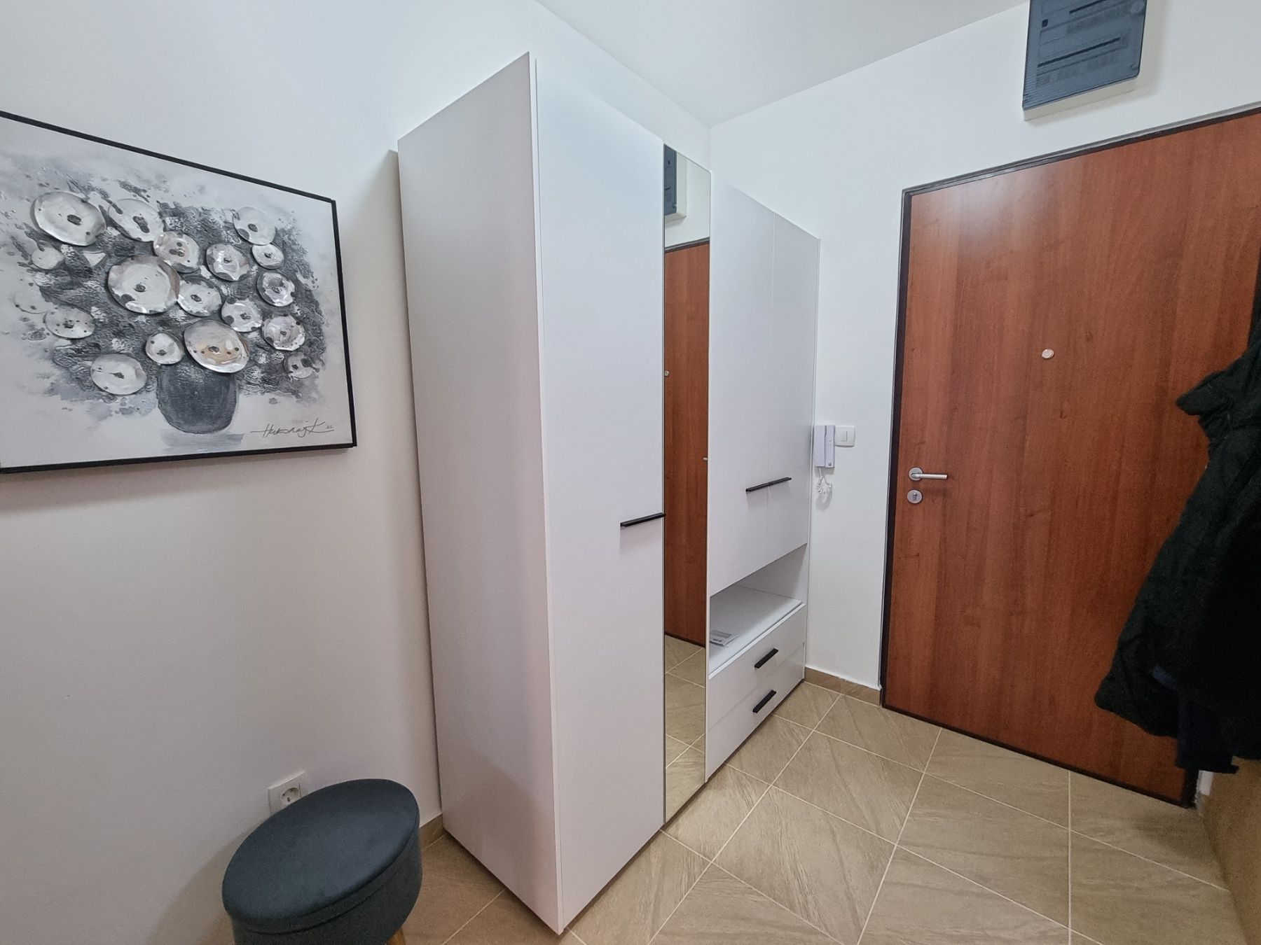 amforaproperty.com/Jednosoban stan sa prelepim pogledom na more i grad,Budva-Dubovica (NA DUZI VREMENSKI PERIOD)