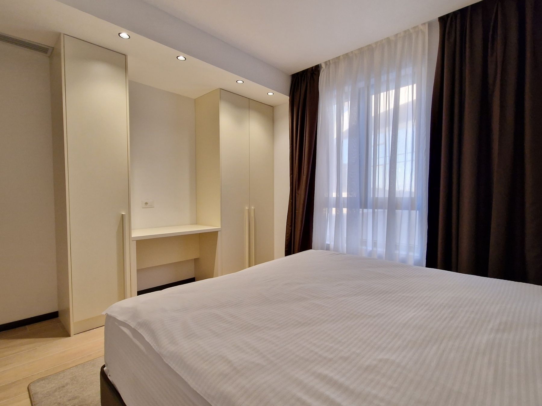 amforaproperty.com/Dvosoban stan 120m2 sa panoramskim pogledom, na prvoj liniji mora,Rafailovici. (NA PERIOD DO 01.06.2023)  GARAZNO MESTO I RAČUNI UKLJUČENI U CENU!!