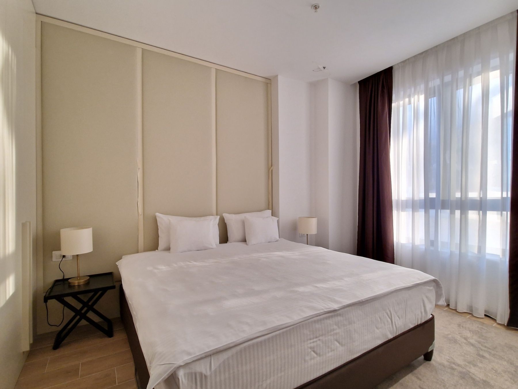 amforaproperty.com/Dvosoban stan 120m2 sa panoramskim pogledom, na prvoj liniji mora,Rafailovici. (NA PERIOD DO 01.06.2023)  GARAZNO MESTO I RAČUNI UKLJUČENI U CENU!!