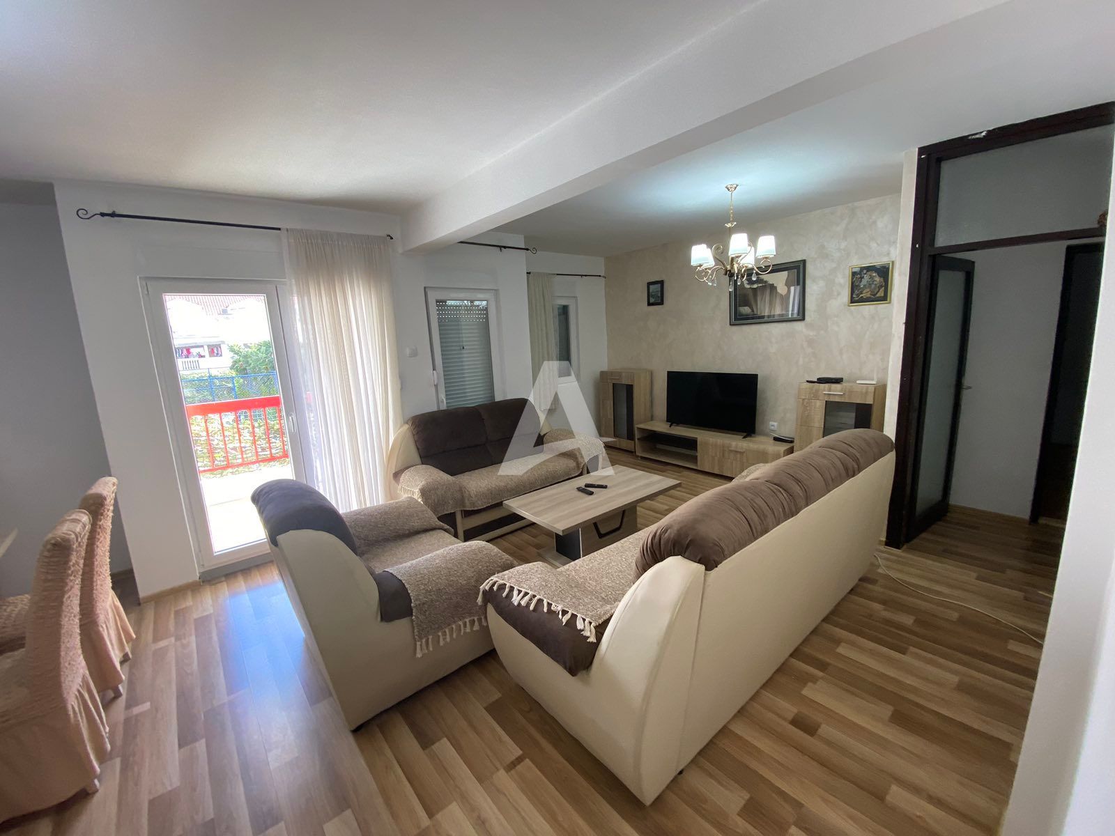 amforaproperty.com/Trosoban namesten stan 92m2 u Budvi