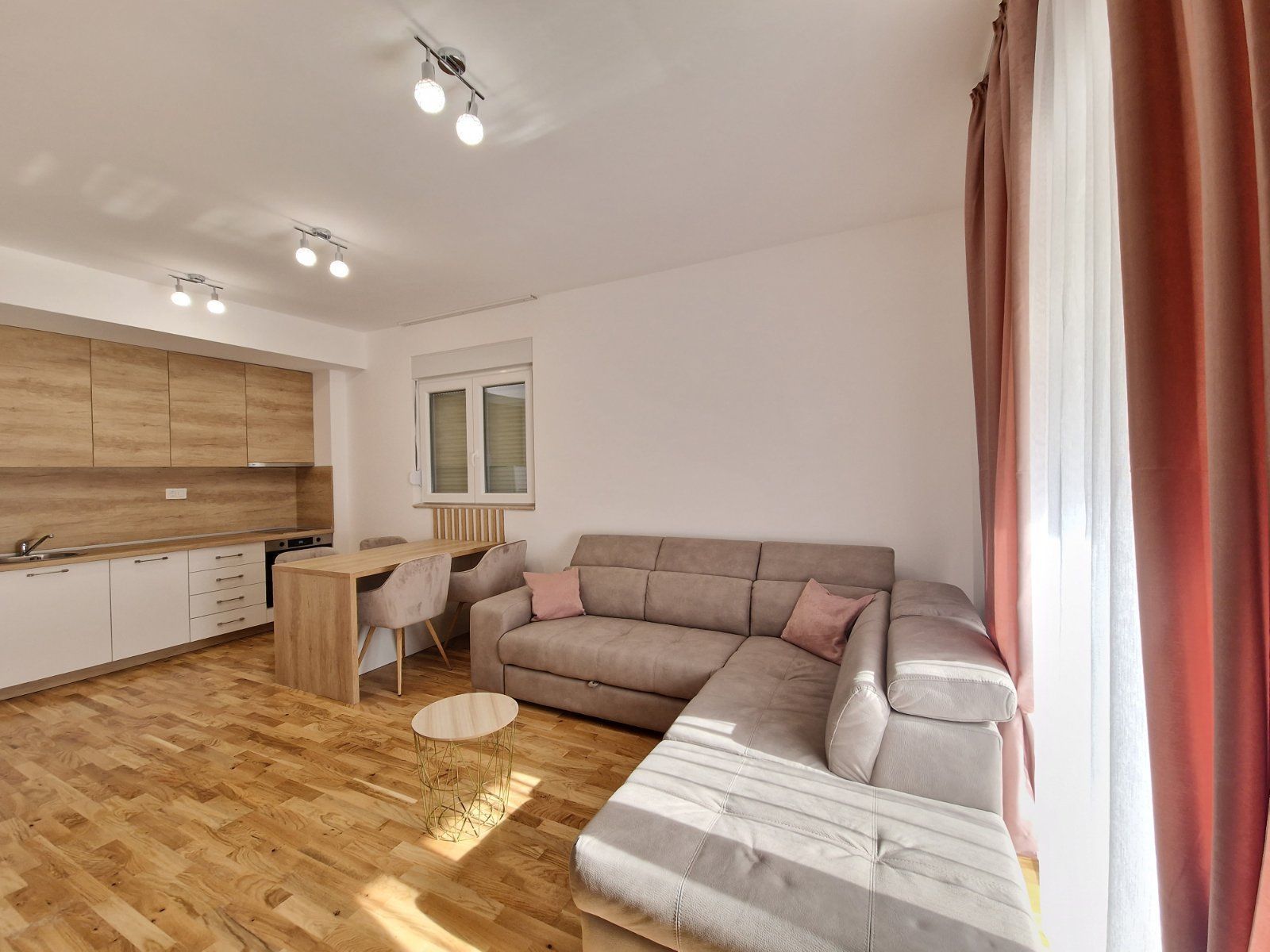 amforaproperty.com/Nov moderno opremljen jednosoban stan 46m2 u novoj stambenoj zgradi sa pogledom na more,Becici  (NA DUZI PERIOD)