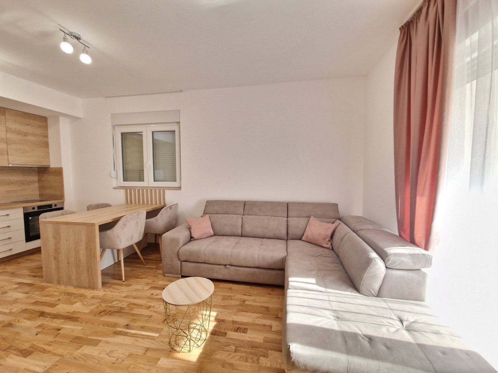 amforaproperty.com/Nov moderno opremljen jednosoban stan 46m2 u novoj stambenoj zgradi sa pogledom na more,Becici  (NA DUZI PERIOD)