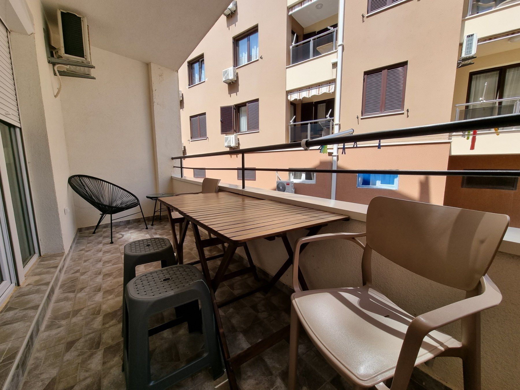 Garsonjera sa garaznim mestom,Becici (NA DUZI PERIOD,DOSTUPAN OD 01.10.2025) - Amfora Real Estate