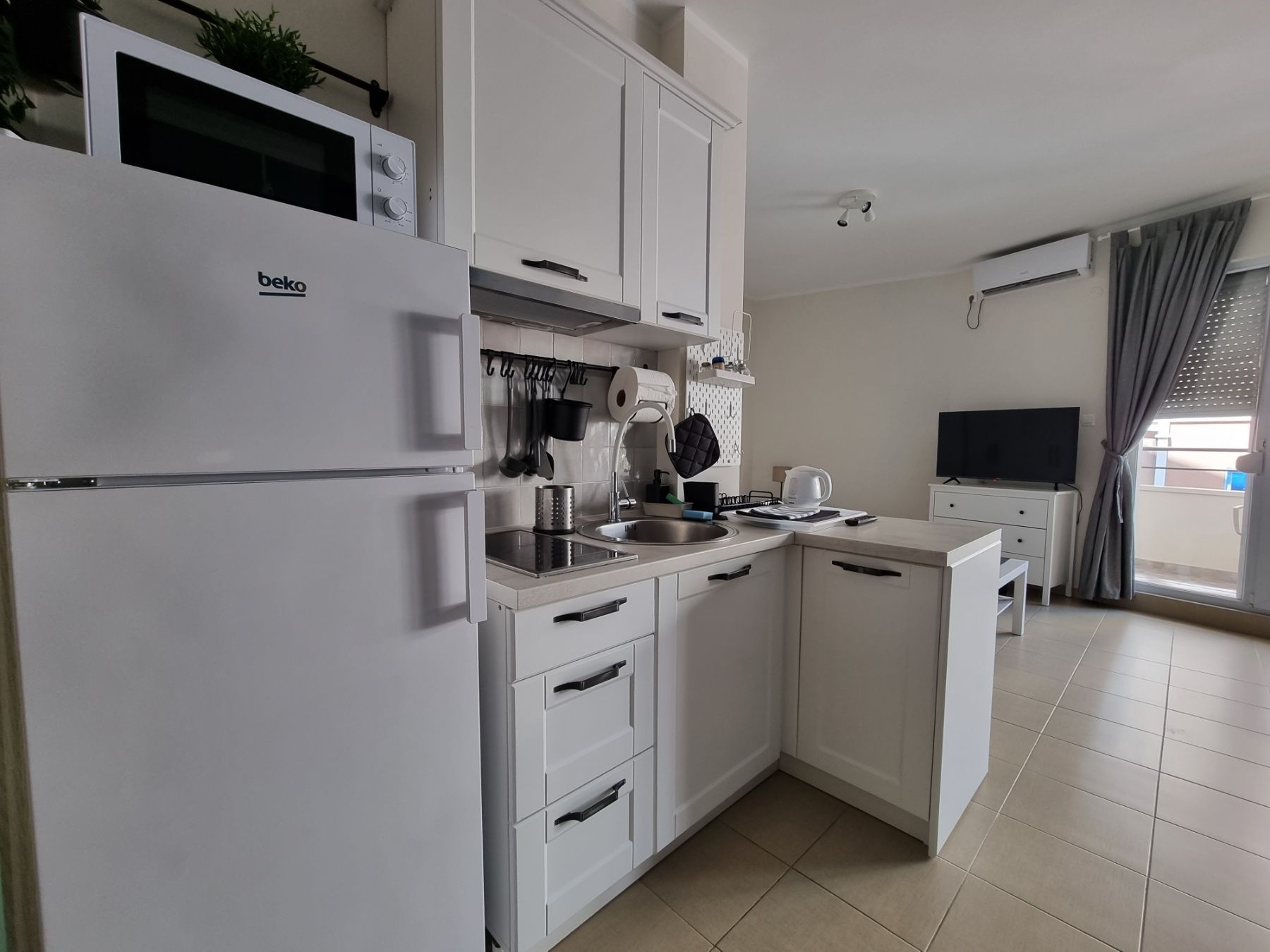 Garsonjera sa garaznim mestom,Becici (NA DUZI PERIOD,DOSTUPAN OD 01.10.2025) - Amfora Real Estate