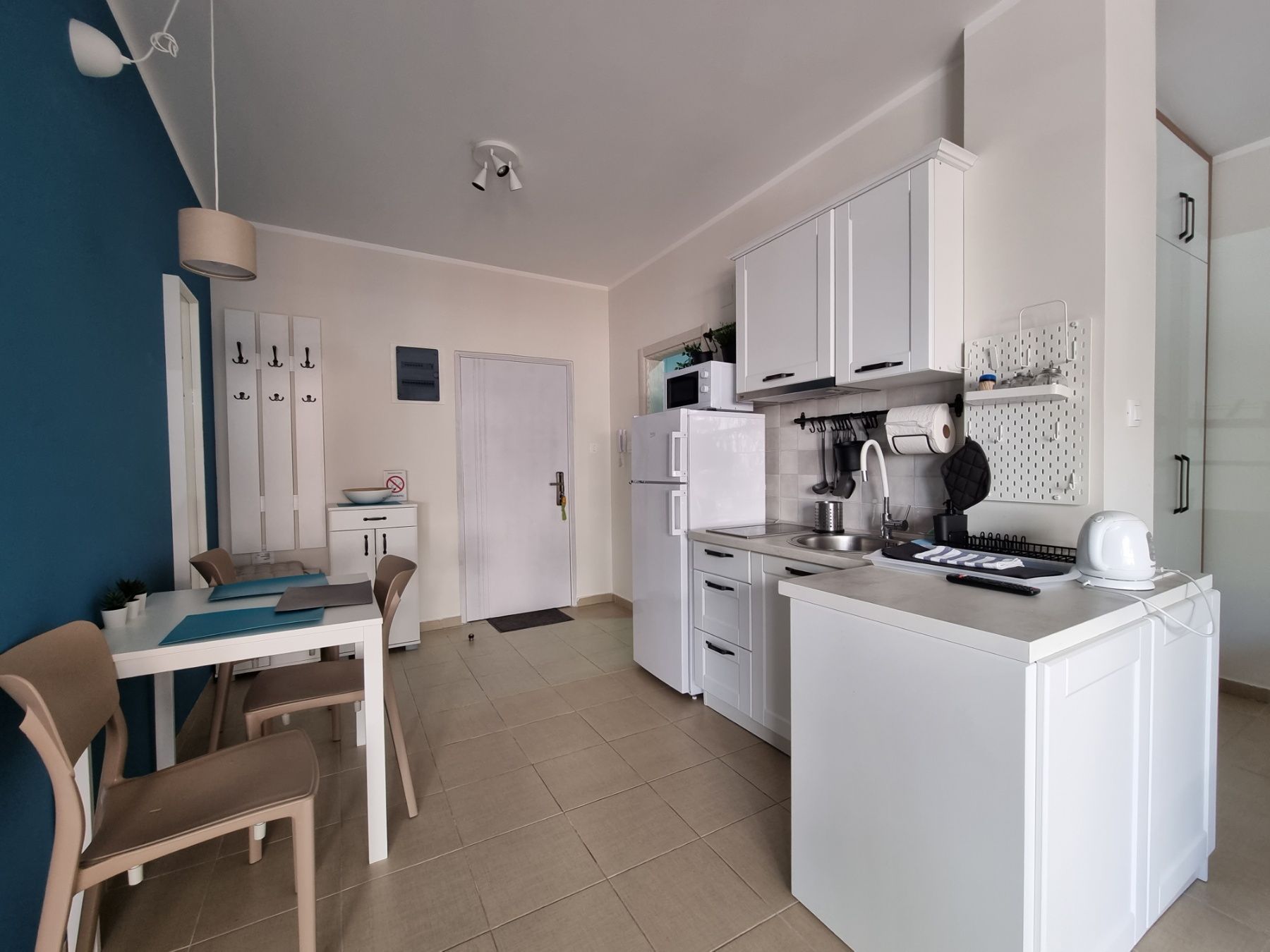 Garsonjera sa garaznim mestom,Becici (NA DUZI PERIOD,DOSTUPAN OD 01.10.2025) - Amfora Real Estate