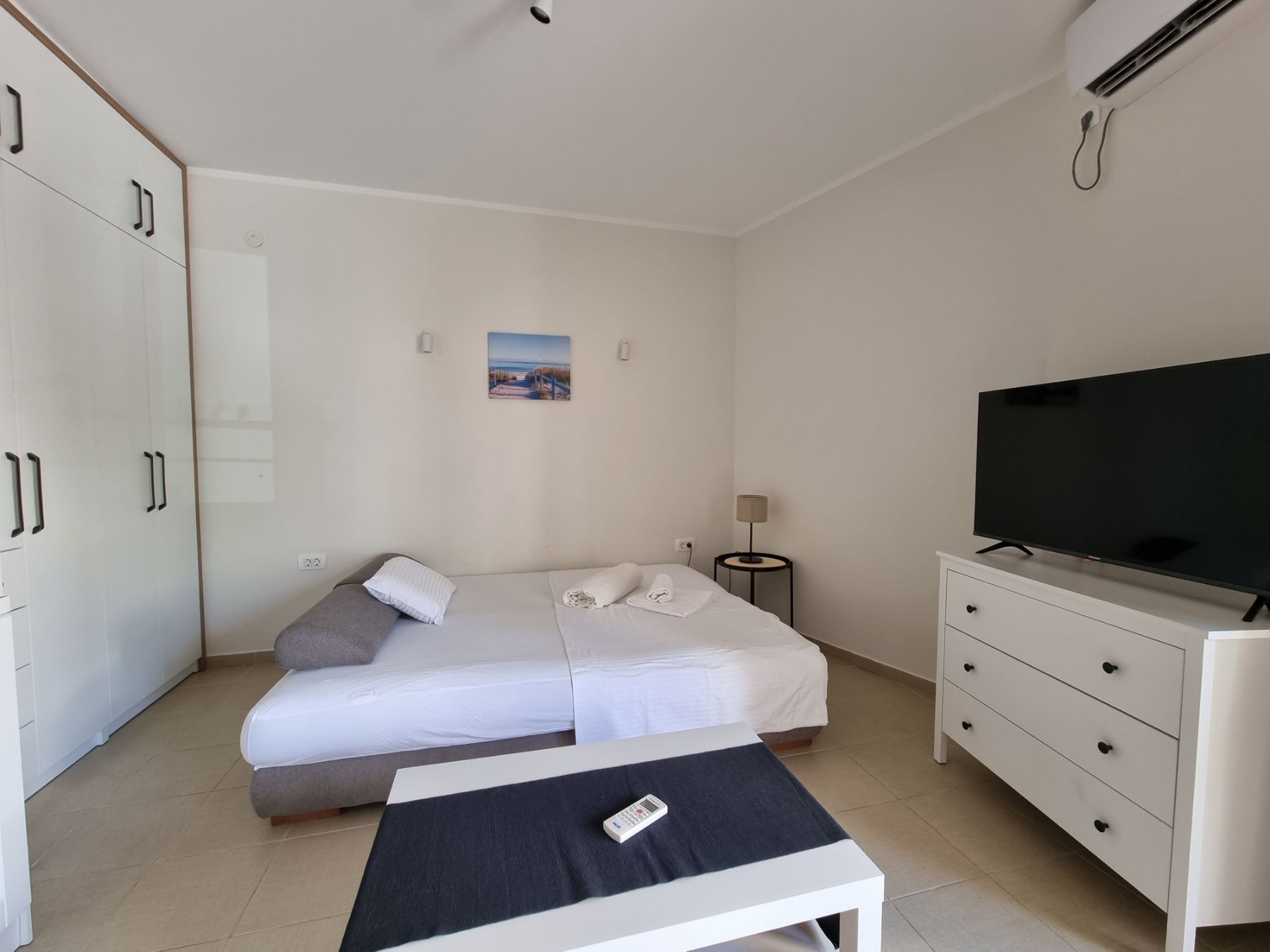 Garsonjera sa garaznim mestom,Becici (NA DUZI PERIOD,DOSTUPAN OD 01.10.2025) - Amfora Real Estate