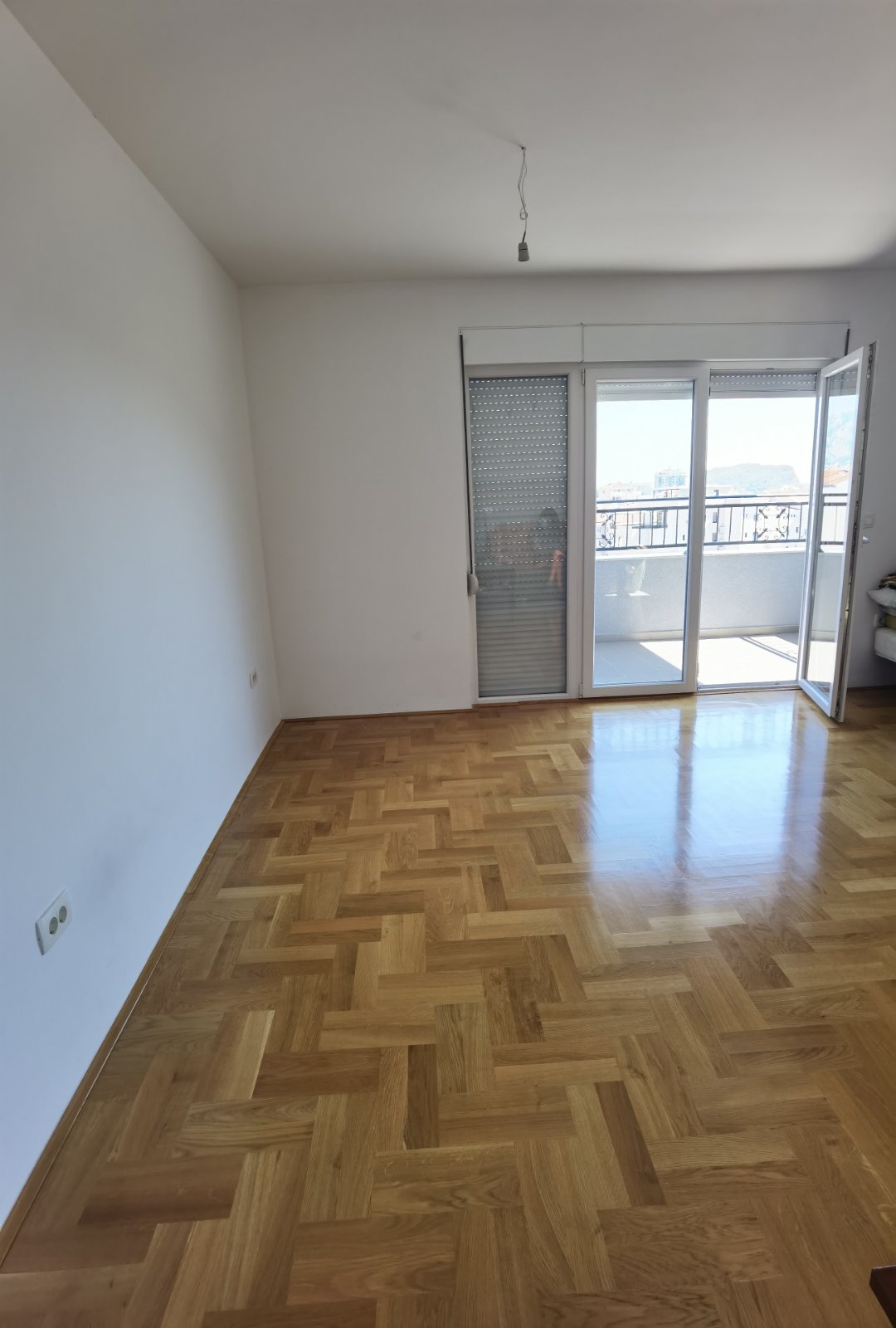 amforaproperty.com/Trosoban stan 77m2 - Dubovica Lux   Hitna prodaja!!