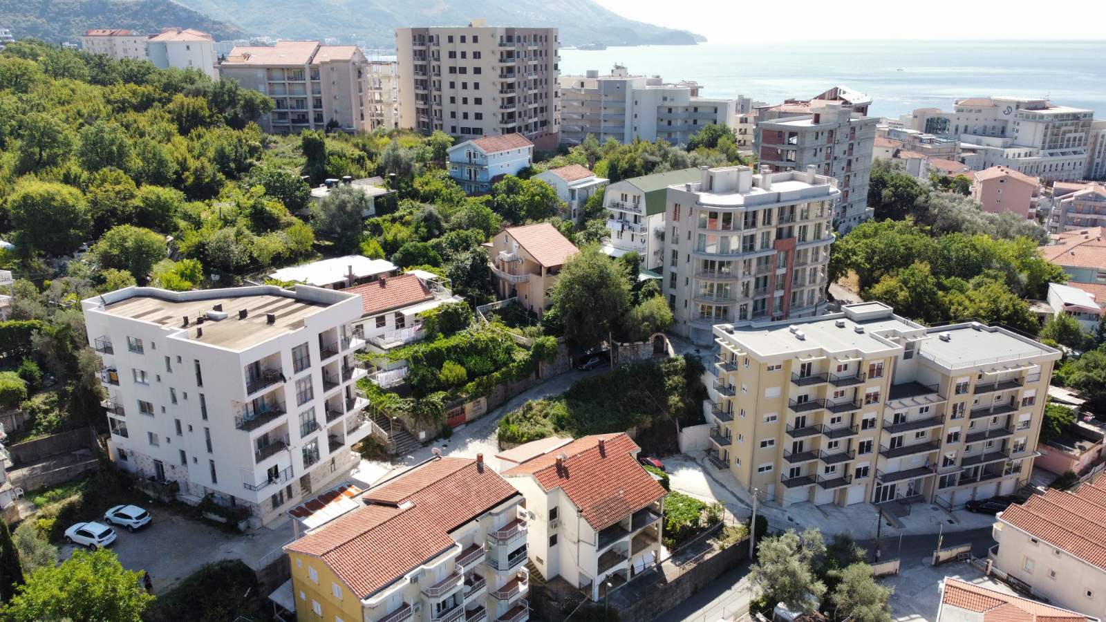 amforaproperty.com/Dvosoban stan 58m2, Bečići, Budva.  Sniženo!! Odlična ponuda!!