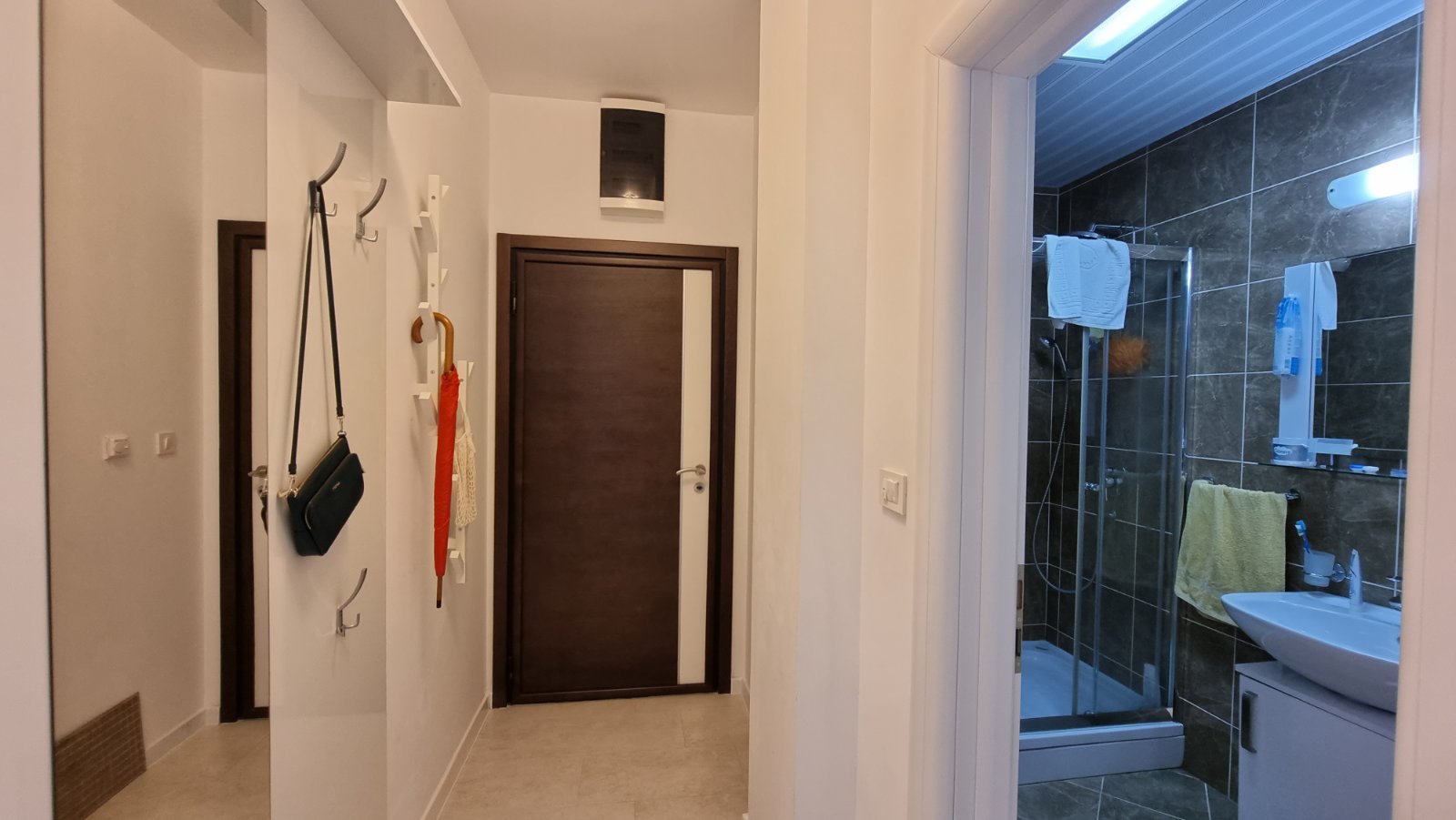 amforaproperty.com/DVOSOBAN NAMJEŠTEN STAN 48M2, CENTAR BUDVE, GOSPOŠTINA