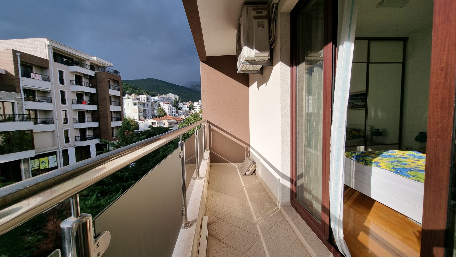 amforaproperty.com/DVOSOBAN NAMJEŠTEN STAN 48M2, CENTAR BUDVE, GOSPOŠTINA