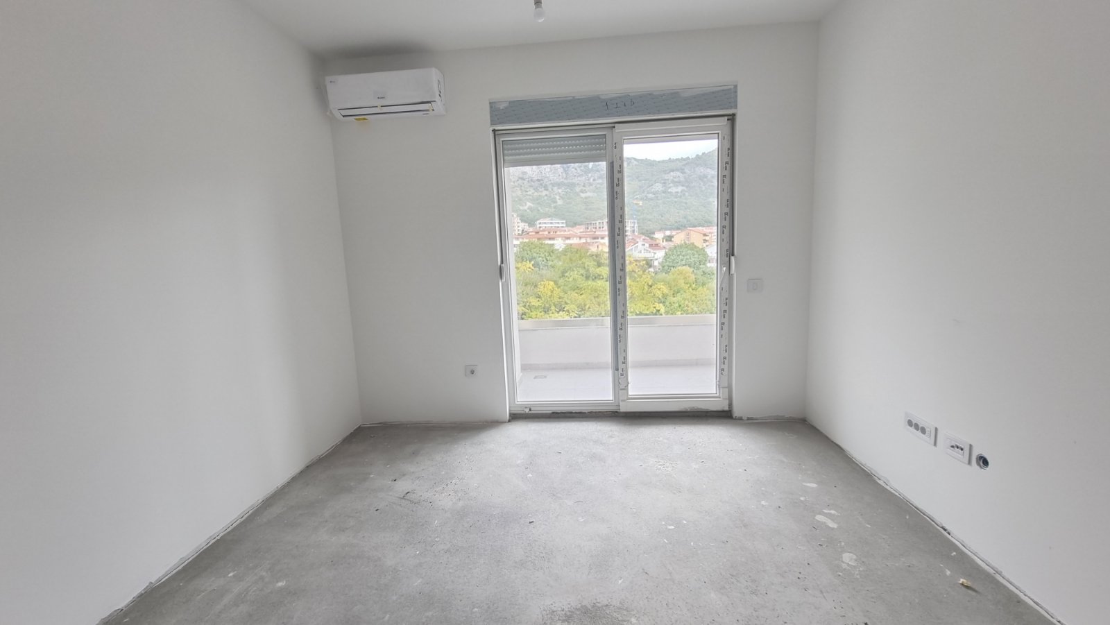 amforaproperty.com/Jednosoban stan 42m2 , kod Tehno Maxa, zaobilaznica, Budva.