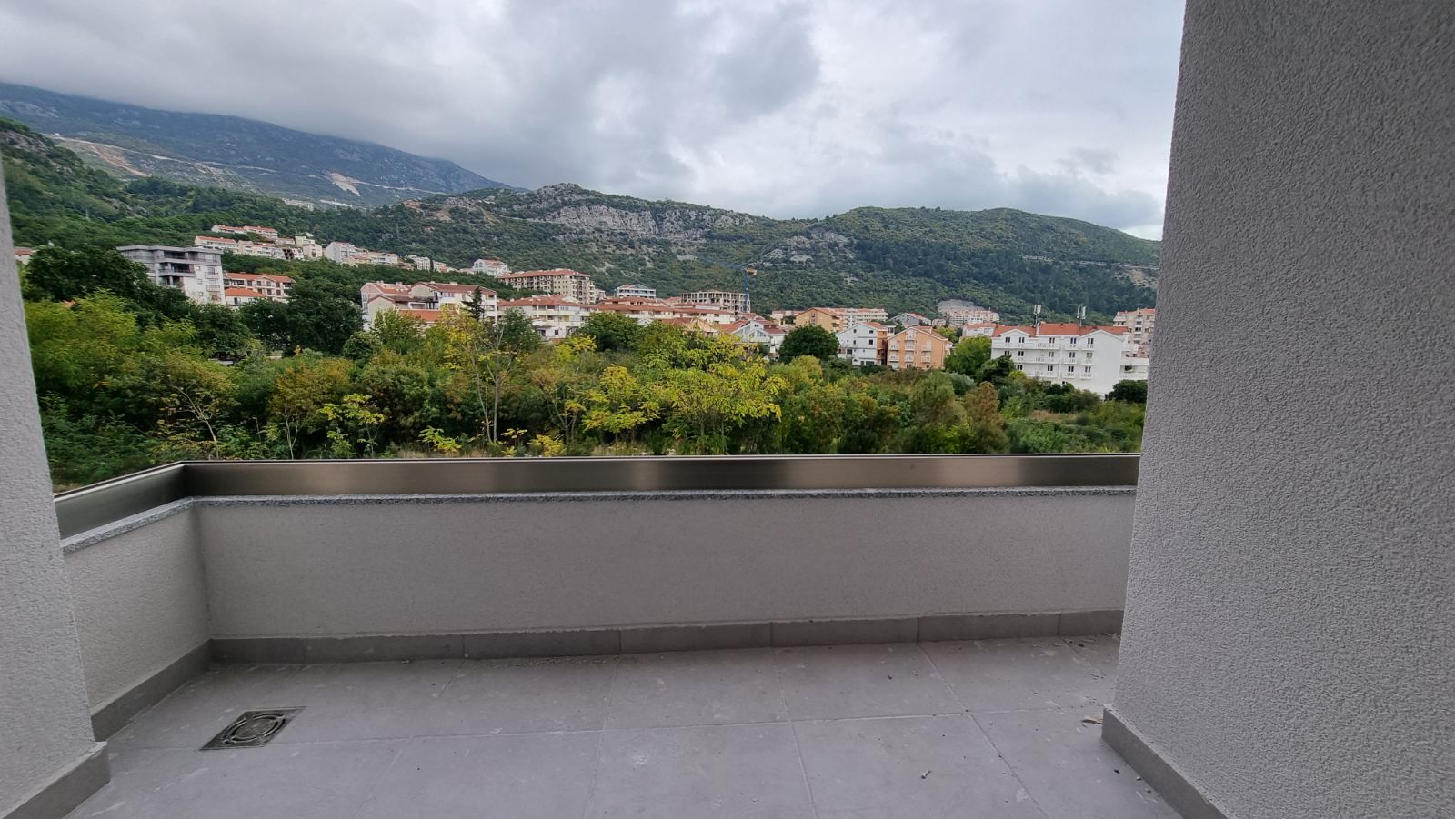 amforaproperty.com/Jednosoban stan 42m2 , kod Tehno Maxa, zaobilaznica, Budva.