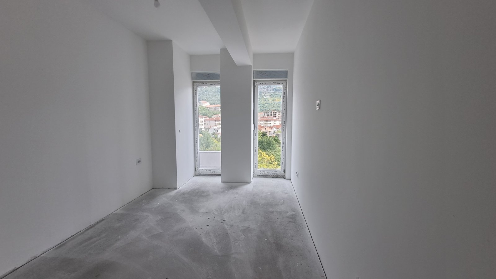 amforaproperty.com/Trosoban stan 100m2 , kod Tehno Maxa, zaobilaznica, Budva.