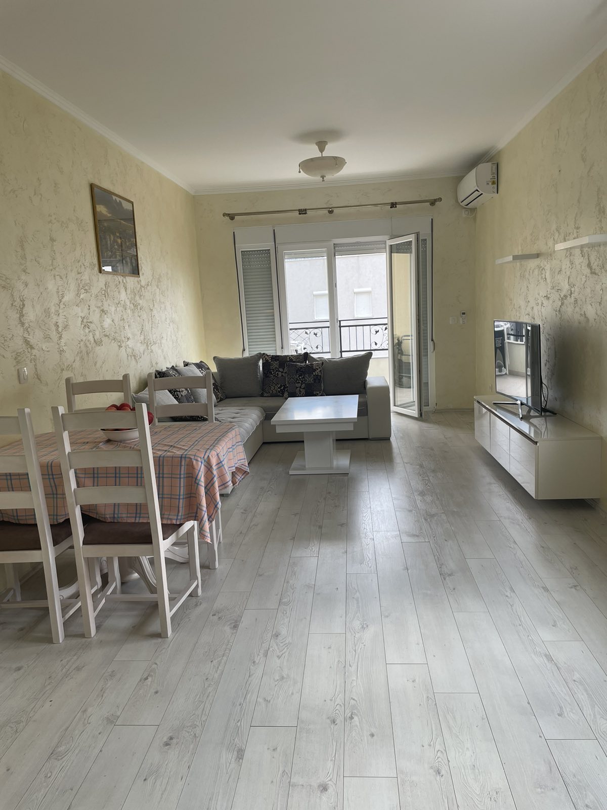 amforaproperty.com/Dvosoban stan 68m2 sa garažnim mjestom - Dubovica lux, Budva