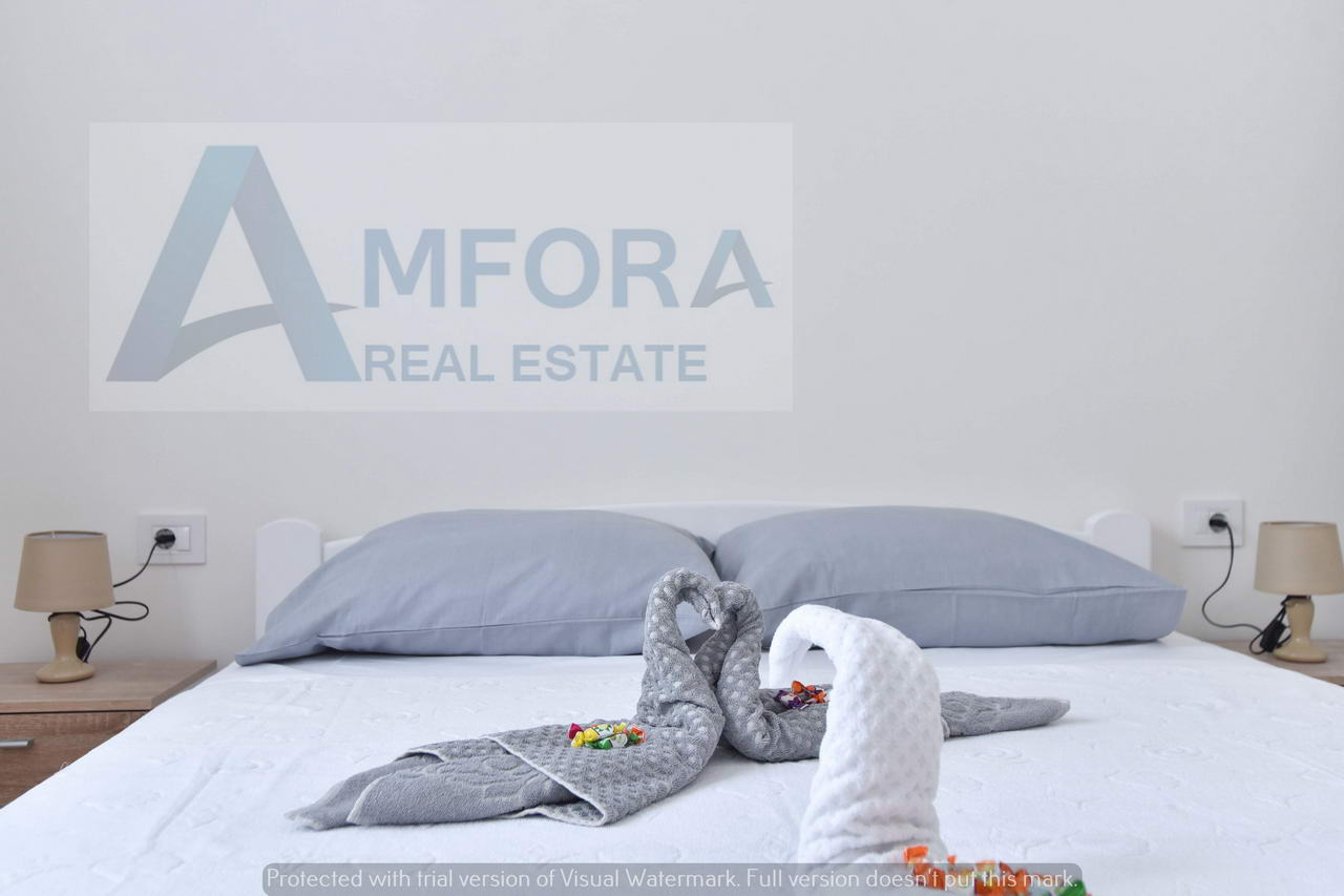 Izdaje se jednosoban stan preko cele godine, Bečići - Amfora Real Estate