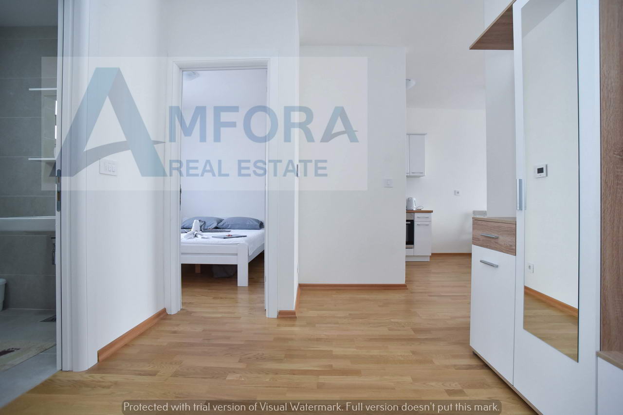 Izdaje se jednosoban stan preko cele godine, Bečići - Amfora Real Estate