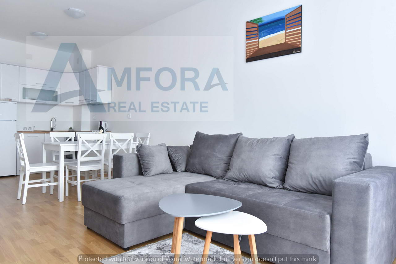 Izdaje se jednosoban stan preko cele godine, Bečići - Amfora Real Estate