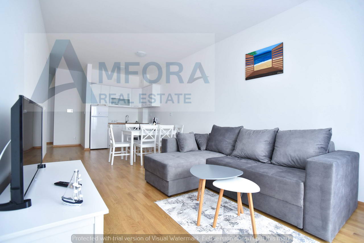 Izdaje se jednosoban stan preko cele godine, Bečići - Amfora Real Estate