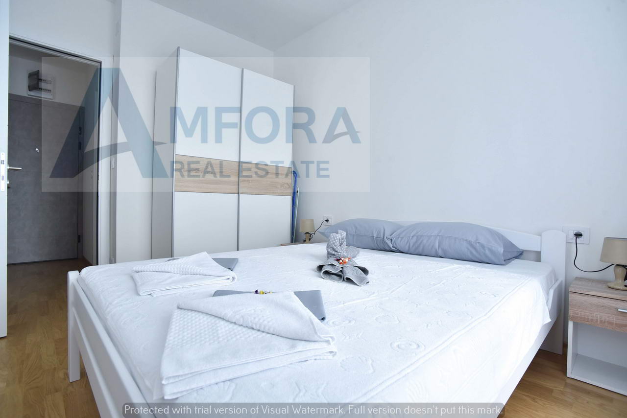 Izdaje se jednosoban stan preko cele godine, Bečići - Amfora Real Estate