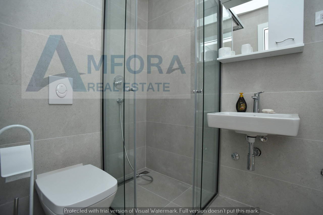 Izdaje se jednosoban stan preko cele godine, Bečići - Amfora Real Estate