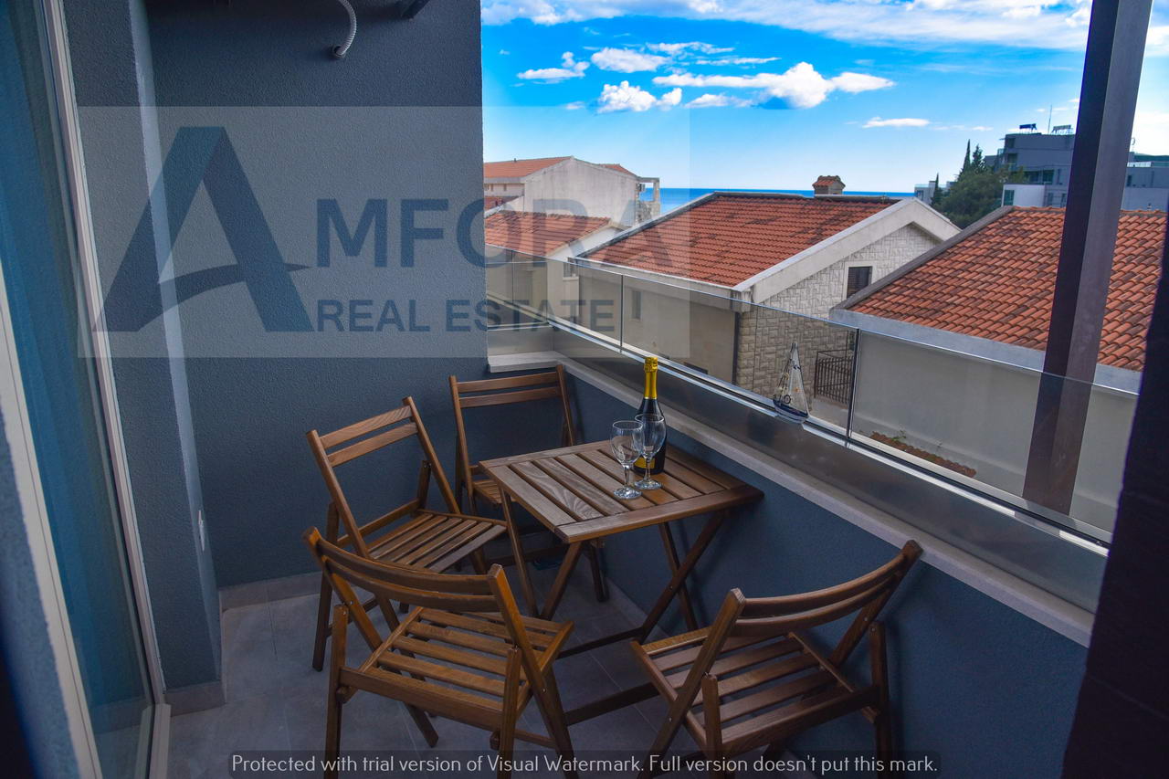 Izdaje se jednosoban stan preko cele godine, Bečići - Amfora Real Estate