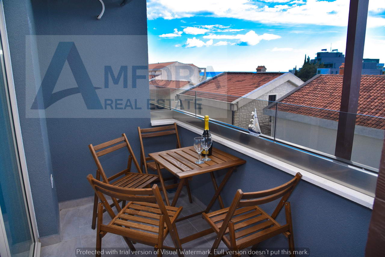 Izdaje se jednosoban stan preko cele godine, Bečići - Amfora Real Estate