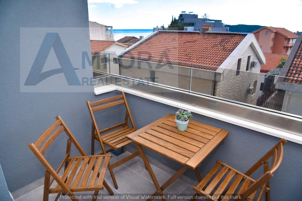 Izdaje se jednosoban stan preko cele godine, Bečići - Amfora Real Estate