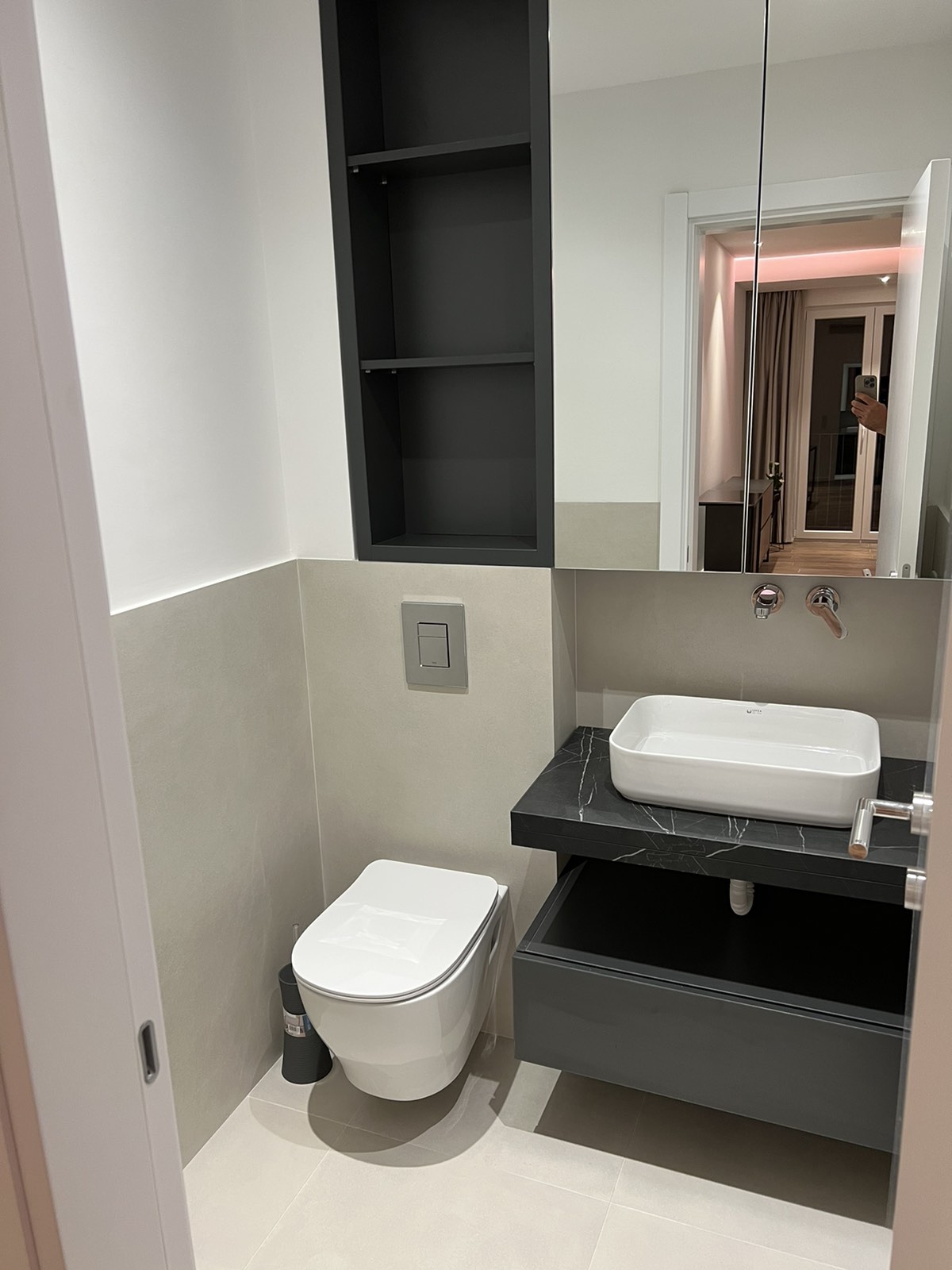 amforaproperty.com/Na prodaju penthouse sa prelijepim pogledom na more, Ivanovici , Budva