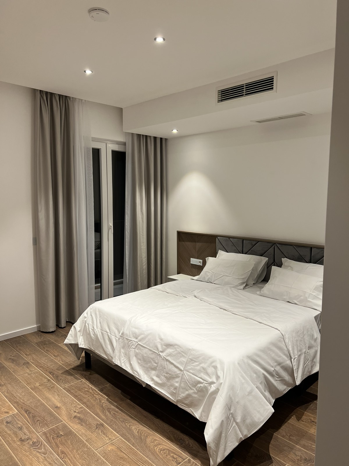 amforaproperty.com/Na prodaju penthouse sa prelijepim pogledom na more, Ivanovici , Budva