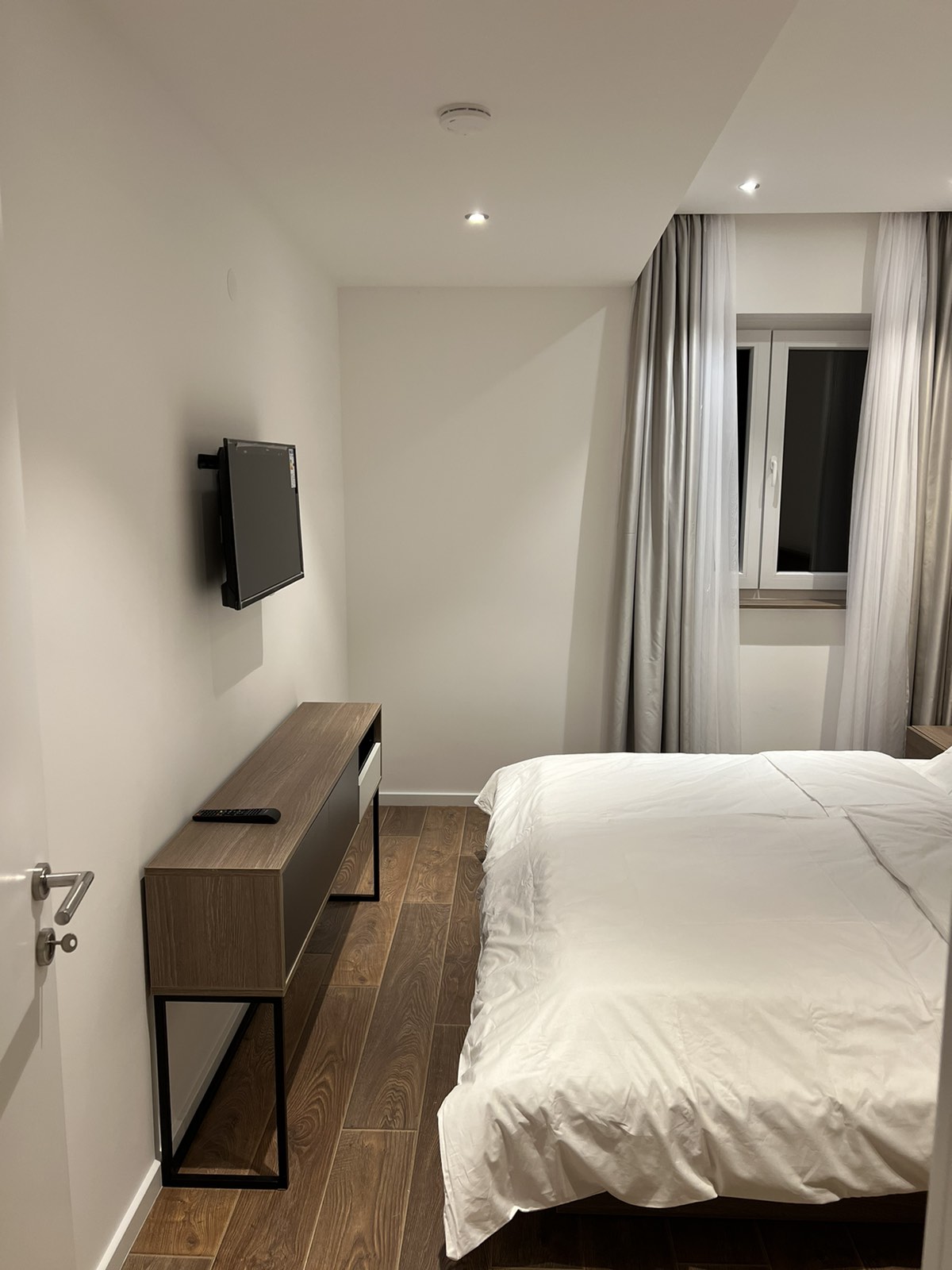 amforaproperty.com/Na prodaju penthouse sa prelijepim pogledom na more, Ivanovici , Budva