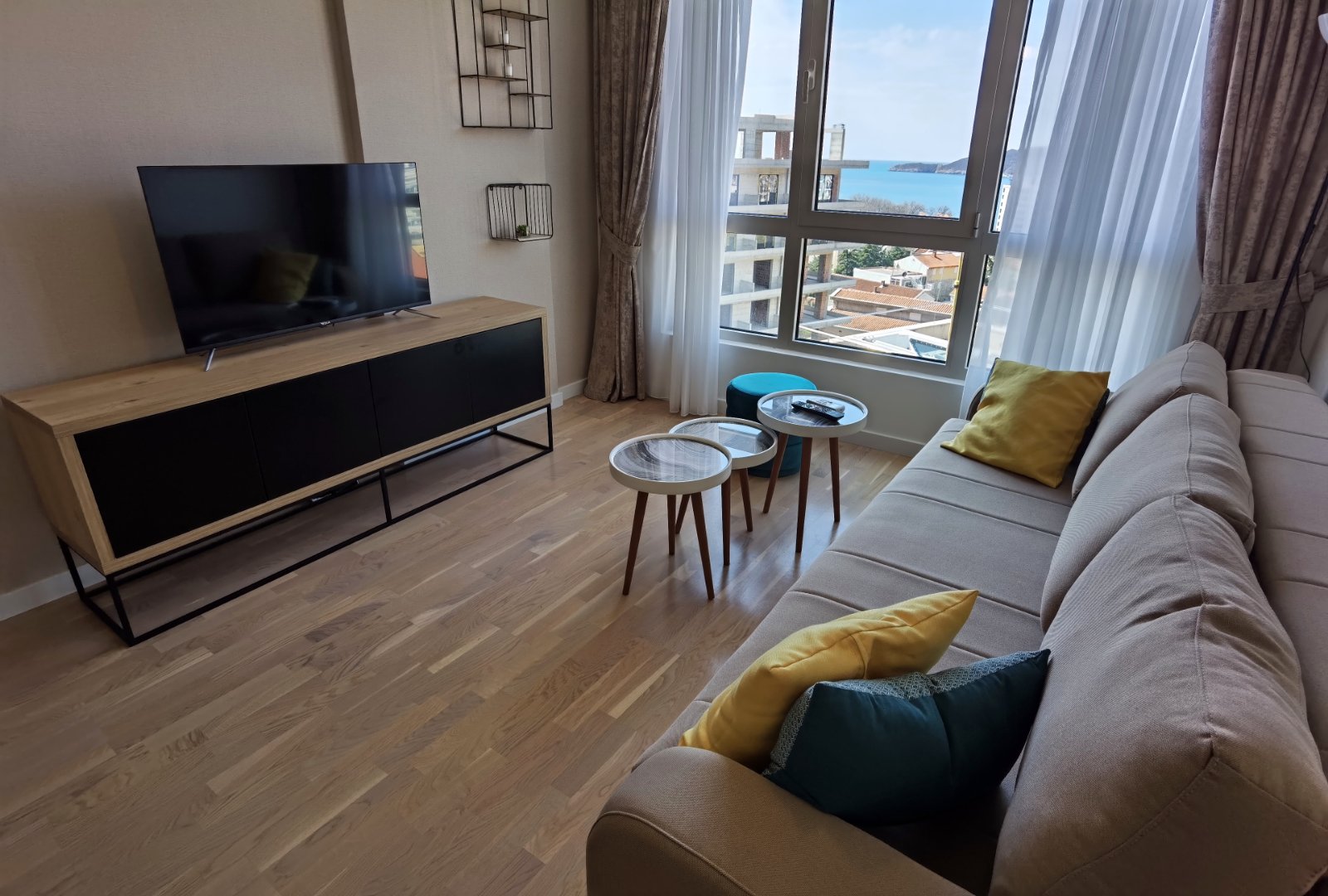 ANTONINA -JEDNOSOBAN STAN BEČIĆI  - Amfora Real Estate