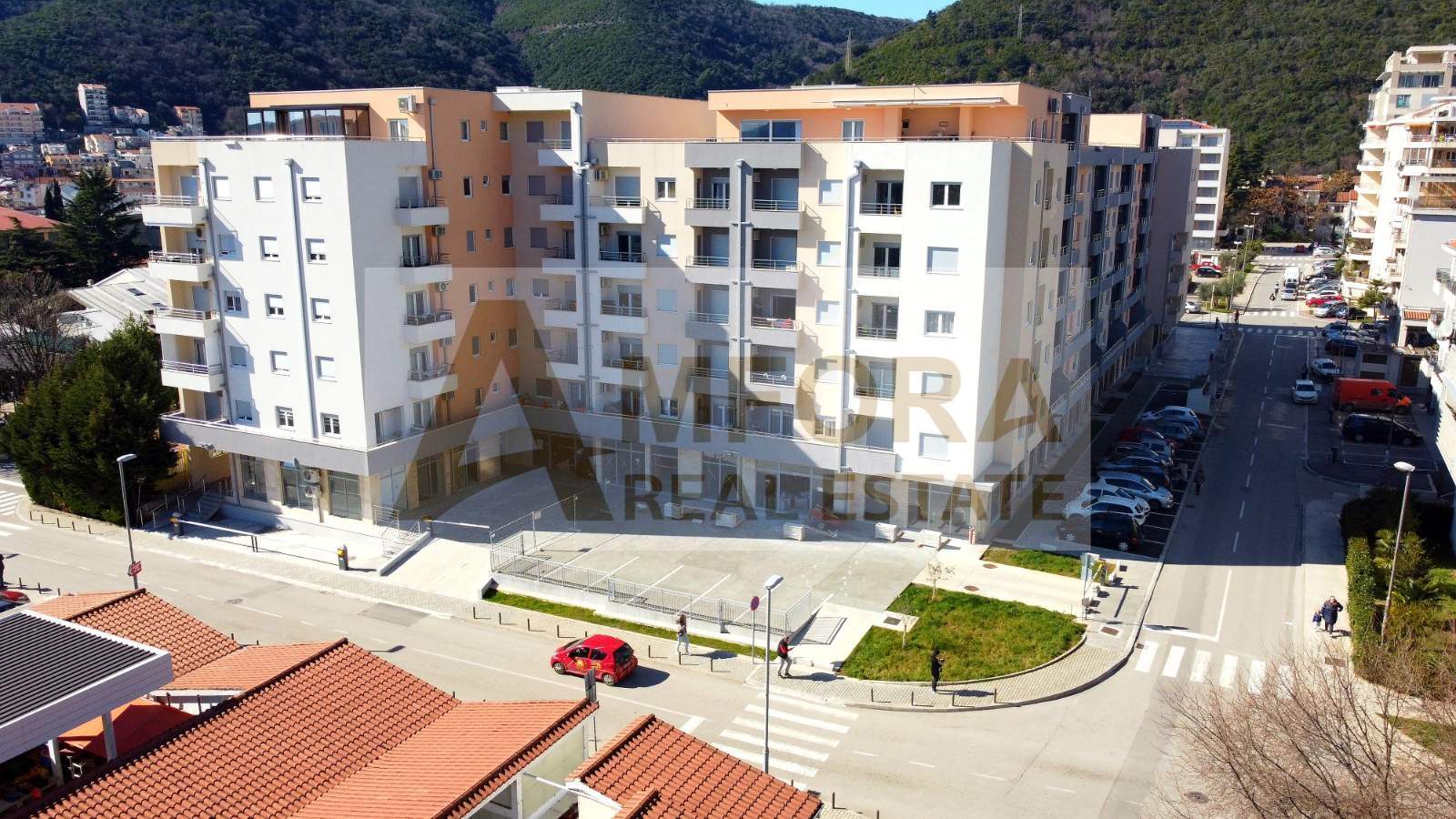 Na prodaju nova garsonjera  27m2 sa pogledom na more u Budvi - Amfora Real Estate