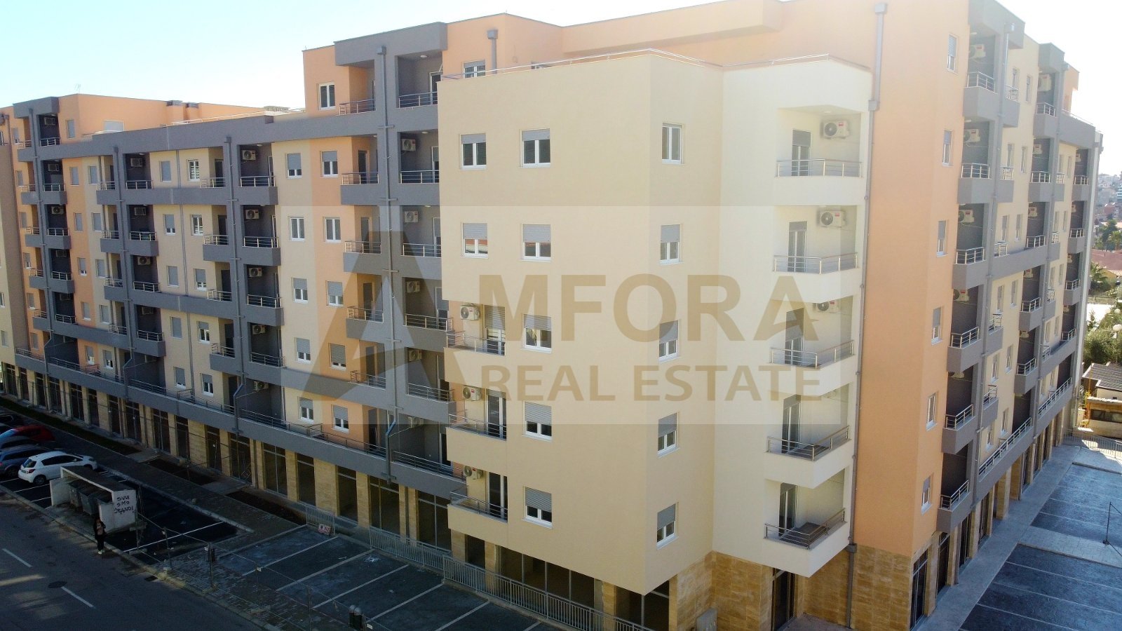 Na prodaju nova garsonjera  27m2 sa pogledom na more u Budvi - Amfora Real Estate
