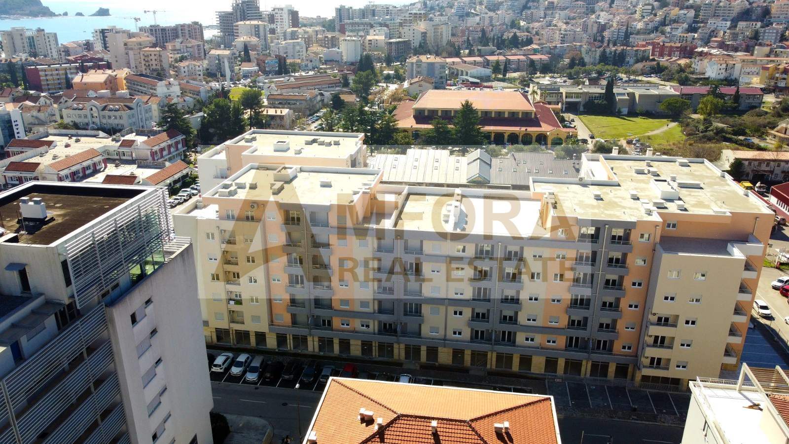 Na prodaju nova garsonjera  27m2 sa pogledom na more u Budvi - Amfora Real Estate