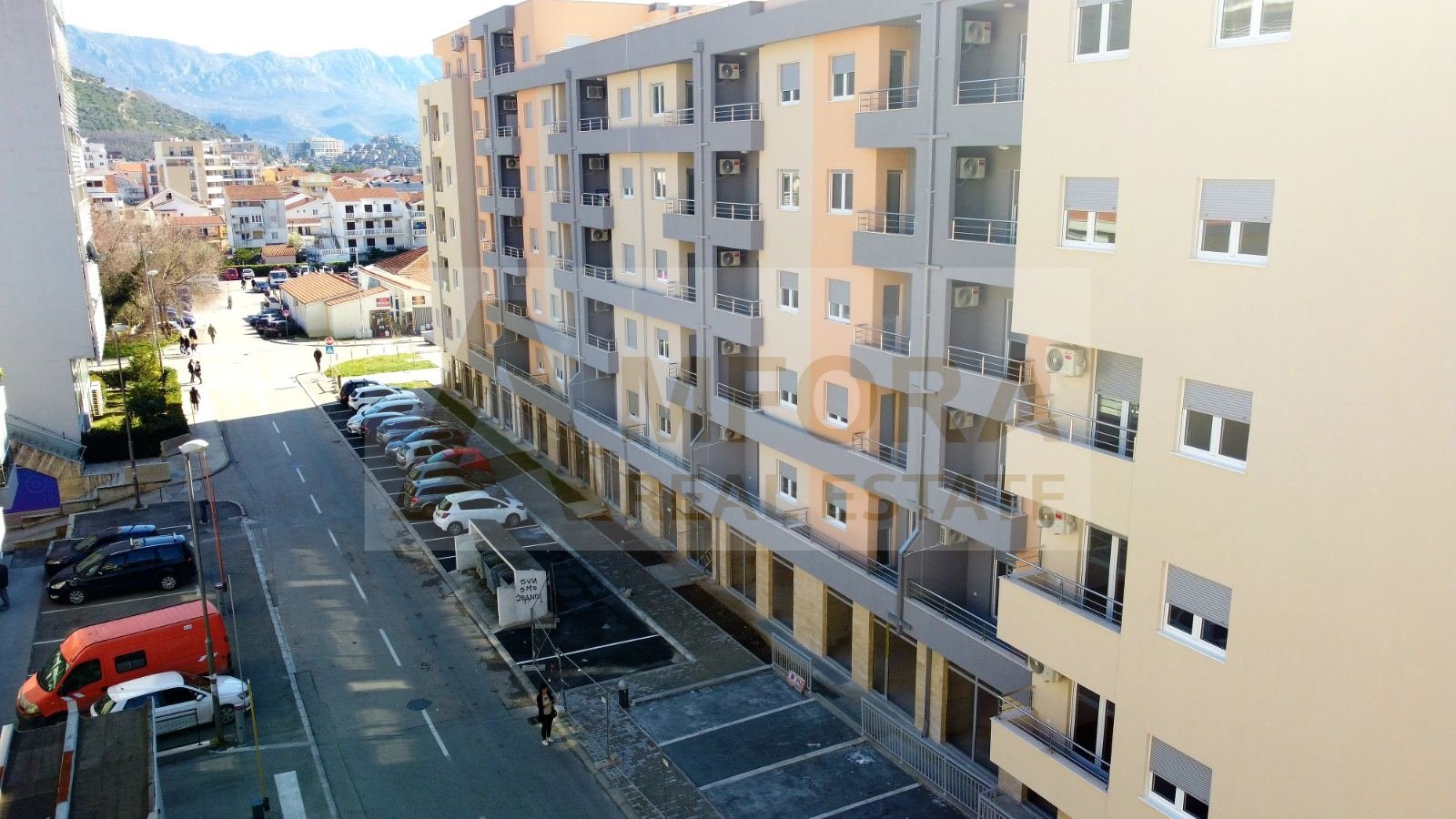 Na prodaju nova garsonjera  27m2 sa pogledom na more u Budvi - Amfora Real Estate