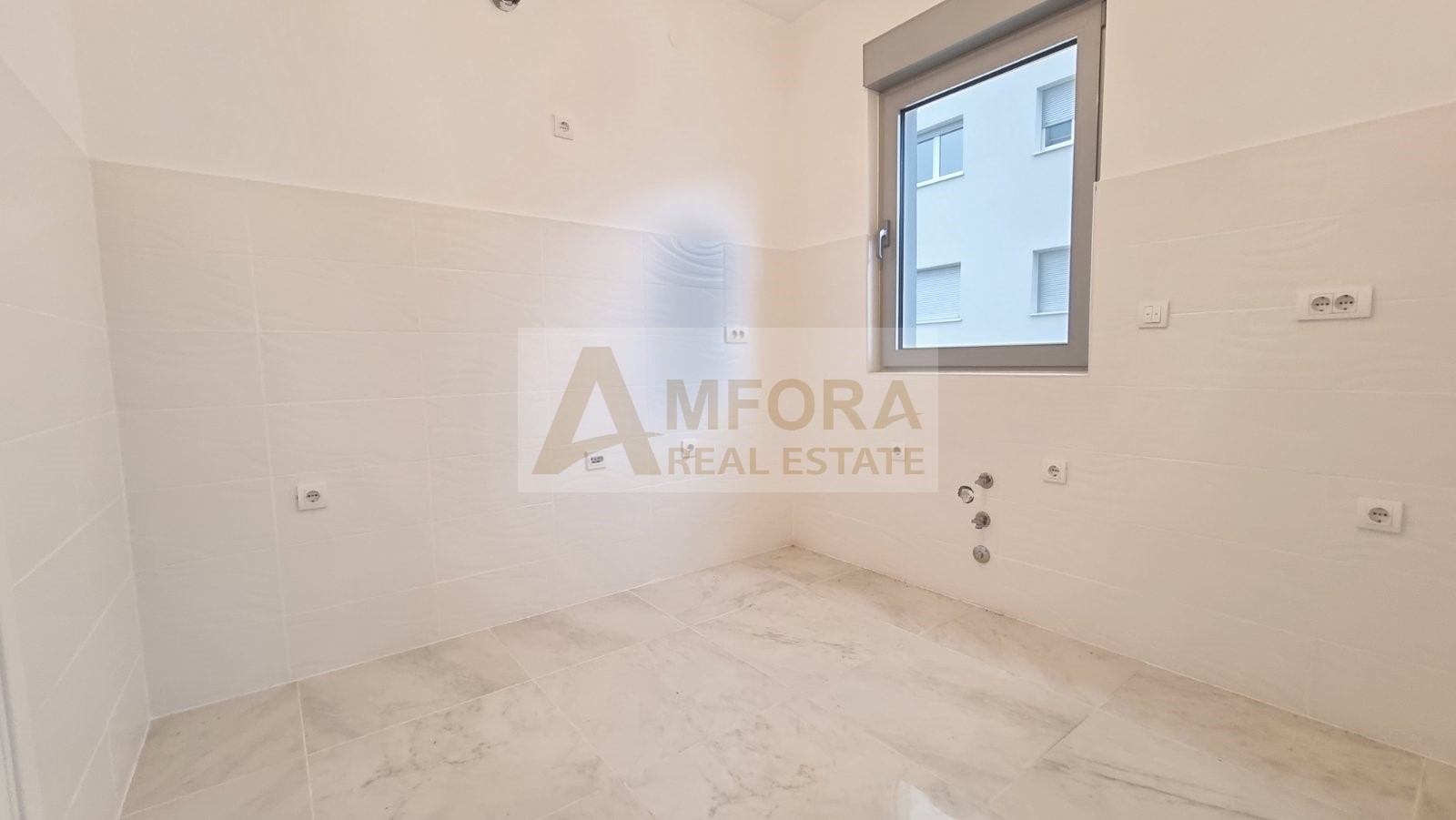 Jednosoban stan 54m2, kod Cungu marketa, Budva. - Amfora Real Estate