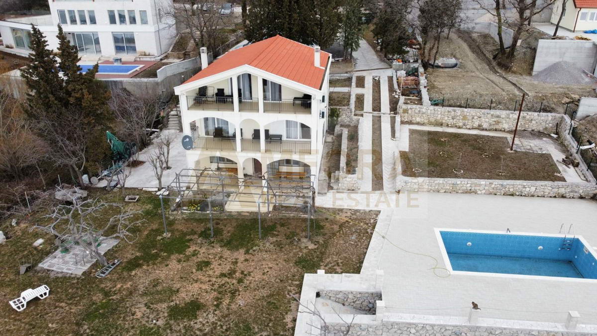 Дом с бассейном и видом на море в Куляче | Куляче | Amfora Real Estate |  Rent & Sell in Montenegro