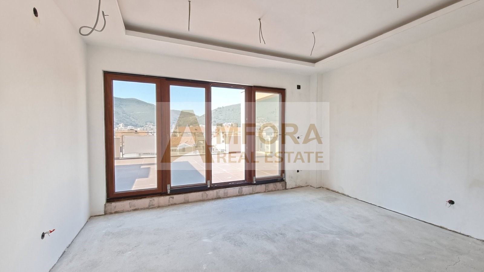 amforaproperty.com/Penthouse sa dvije spavaće sobe,  169m2, Bulevar , Budva