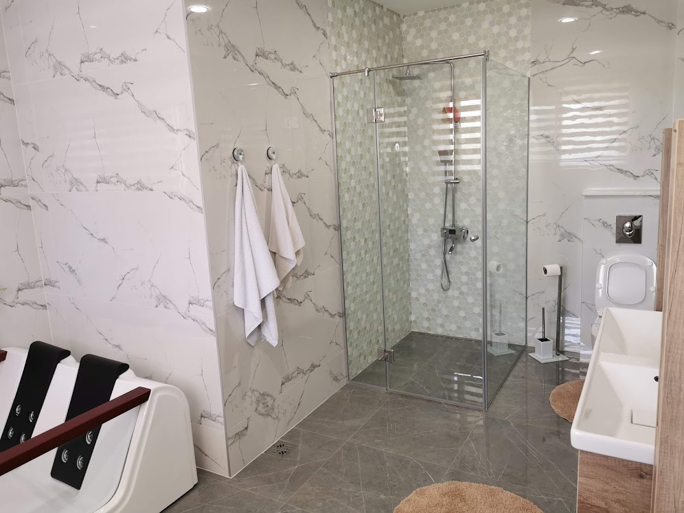 amforaproperty.com/Vila sa bazenom. Lastva Grbaljska, Budva