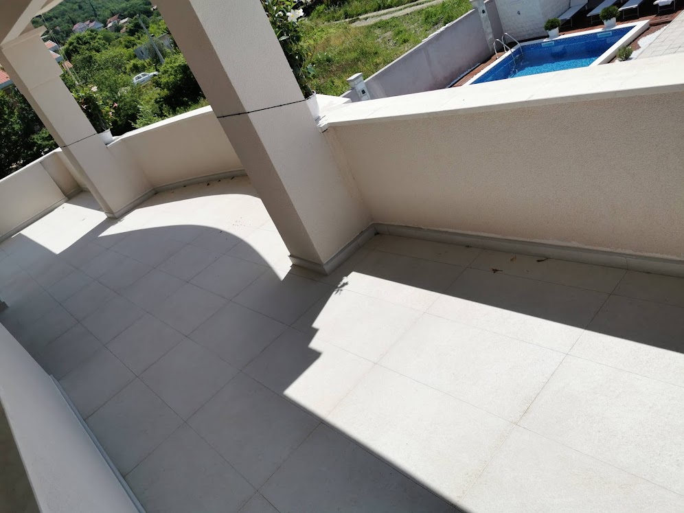 amforaproperty.com/Vila sa bazenom. Lastva Grbaljska, Budva