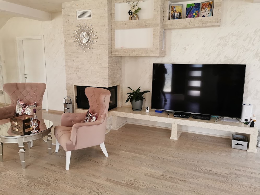 amforaproperty.com/Vila sa bazenom. Lastva Grbaljska, Budva