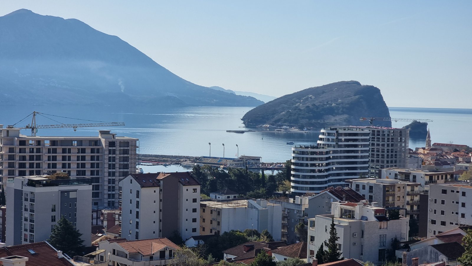 amforaproperty.com/Dvosoban stan sa pogledom na more Budva