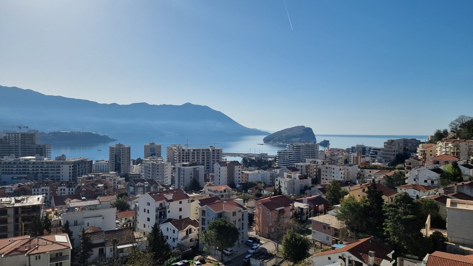 amforaproperty.com/Dvosoban stan sa pogledom na more Budva