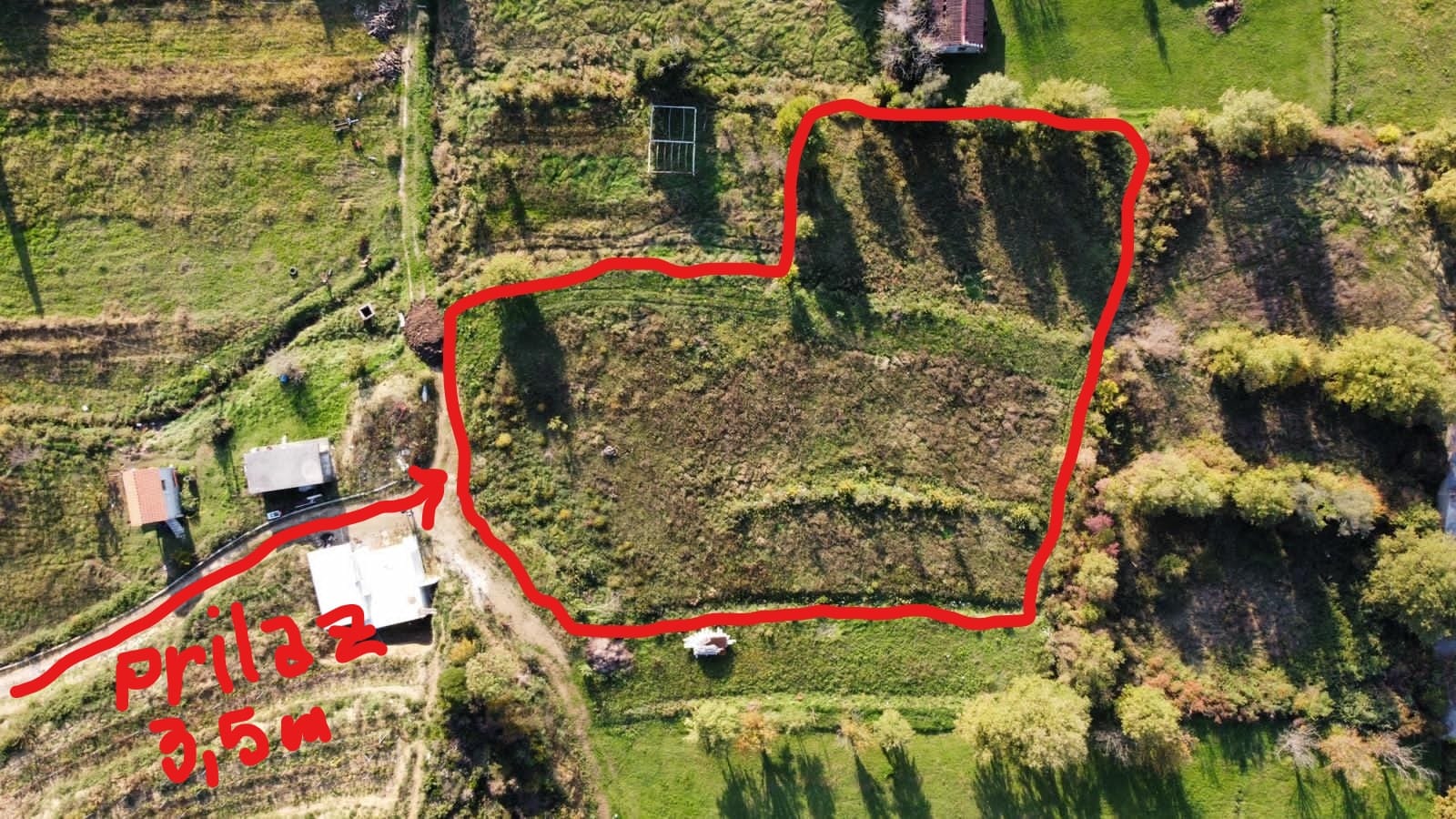 amforaproperty.com/Plac (3099m2) na putnom pravcu Budva-Tivat